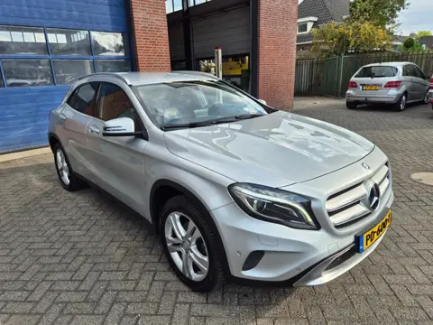 Mercedes-Benz GLA 200 automaat AMG... Prestige (bj 2016)