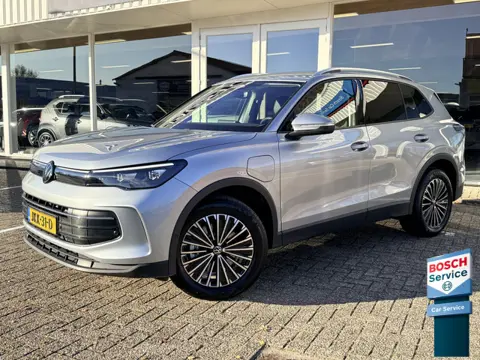 Volkswagen Tiguan 1.5 eHybrid Life Edition | LED | Keyless | Apple Carplay | Adapt Cruise | PDC v+a 