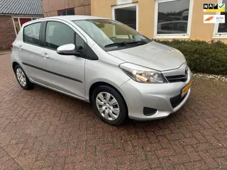 Toyota Yaris 1.3 VVT-i Aspiration CARPLY CAMRERA AUTOMAAT