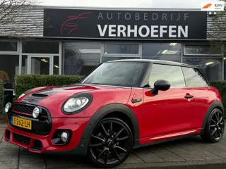 Mini JOHN COOPER S WORKS - SPORT - AUTOMAAT - PARKEER CAMERA - HARMAN/KARDON - LANE ASSIST - XENON !
