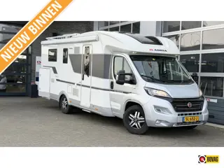Adria Coral S 670 SL voorzien van vlakke vloer