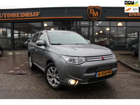 Mitsubishi Outlander 2.0 PHEV Executive Edition | Half-Leer | Hybride | Camera |
