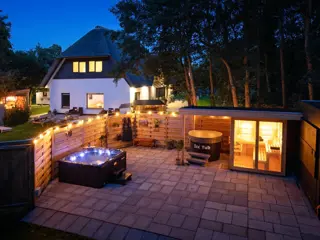 Stijlvolle kamer in woonboerderij met jacuzzi