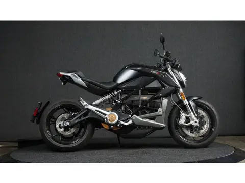 zero SR ZF14.4 A2 rijbewijs geschikt! (bj 2022)