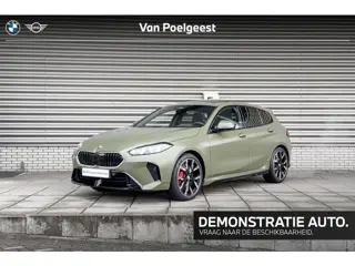 BMW 1 Serie 120 M Sportpakket Pro / Innovation Pack / Harman Kardon / Glazen panoramadak / Stuur ver