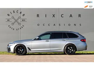 BMW 5-serie Touring 530e xDrive BusinessEditionPlus Laser Schaalstoelen HUD