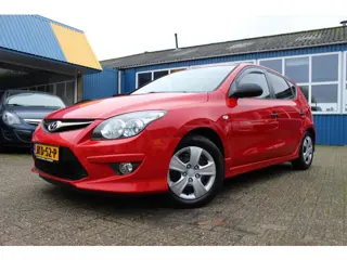 Hyundai i30 1.4i i-Drive "Cool" Airco - 5 Deurs !!!