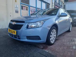 Chevrolet Cruze 1.6 LE