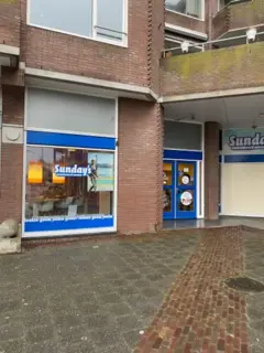 Wegens vertrek naar het biutenland zonnestudioin over namen