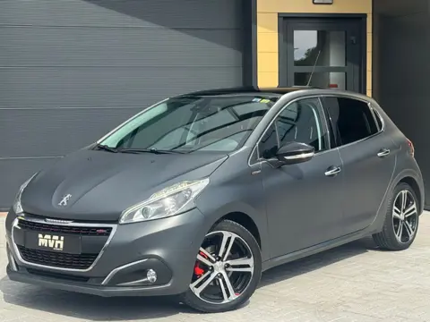 Peugeot 208 1.2 PureTech GT-line - Automaat - Mat - Pano - Camera - UBL - Cruise/Climate