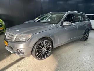 MERCEDES-BENZ C-KLASSE 180 CDI AVANTGARDE / AUTOMAAT / LEDER / ZWENKHAAK / NAVI / CRUIS