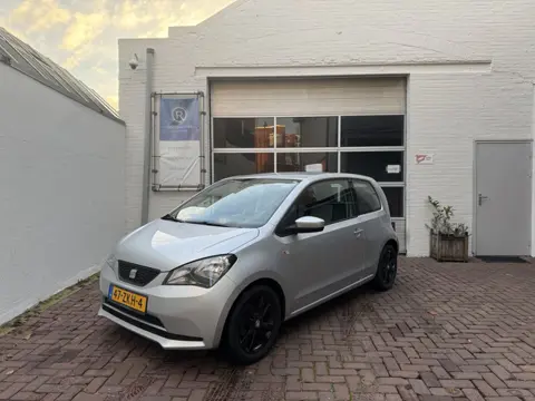 SEAT Mii 1.0 Style Navi/Airco/LMvelgen (bj 2012)