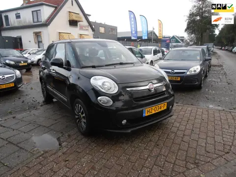 Fiat 500 L 0.9 TwinAir Urban Edition clima navi nap apk