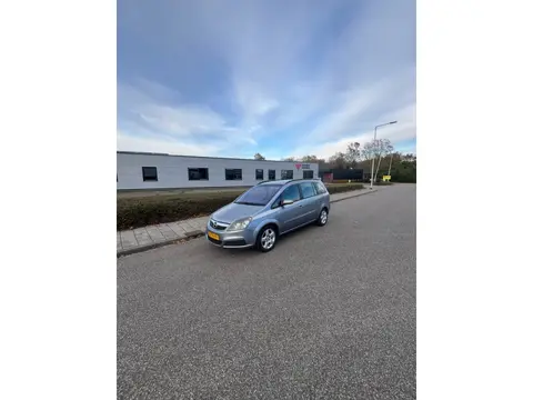 Opel Zafira 2.2 Enjoy 7 Persoons