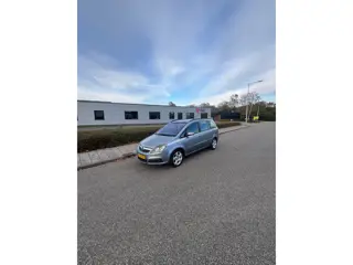 Opel Zafira 2.2 Enjoy 7 Persoons