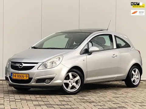 Opel Corsa 1.2-16V Cosmo AUTOMAAT OPENDAK