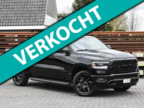 Dodge Ram 1500 5.7 V8 4x4 Crew Cab Sport / digitaal dashboard / groot scherm / zwart leer / stoelven