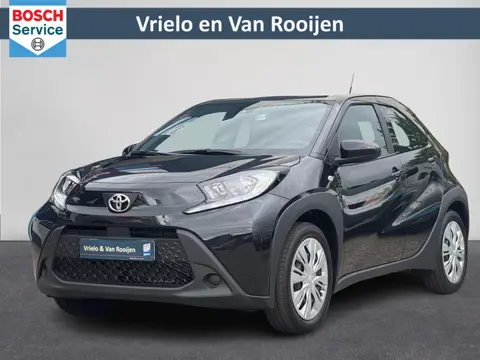 Toyota Aygo X 1.0 VVT-i MT Play | NIEUW! | Airco | ACC | Camera | Stoelverwarming | DAB | ( Vestigin