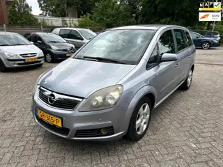 Opel Zafira 1.6 Essentia // 7-personen // APK 10-6-2026