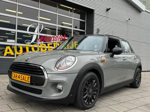 Mini Mini 1.2 One Salt 5Drs - Navigatie I Airco I PDC I Sport velgen I Comfort pakket I Dealer onder