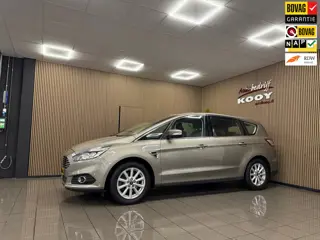 Ford S-Max 1.5 Titanium * Navigatie / Stoel-Stuurverwarming / Parkeersensoren / NL Auto *