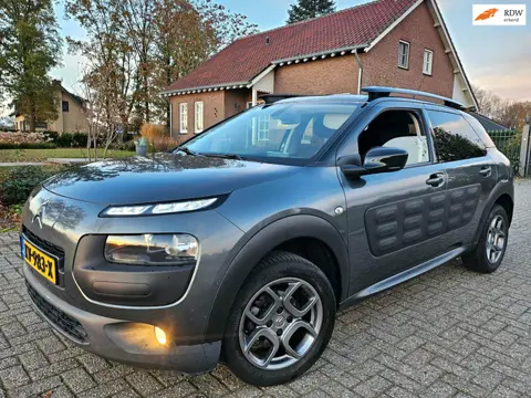 Citroen C4 Cactus 1.2i met Airco, Navigatie, Cruise Control !
