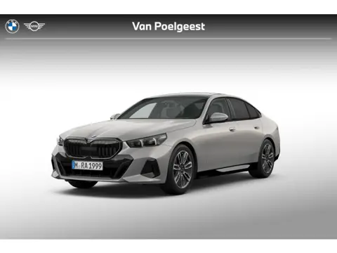 BMW 5 Serie Sedan 520i | M Sportpakket Pro | Innovation Pack | Travel Pack | Comfort Pack