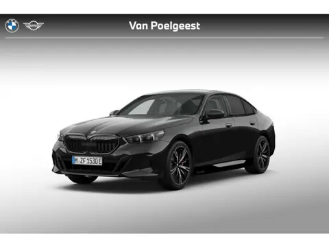 BMW 5 Serie Sedan 550e xDrive | M Sportpakket Pro | Innovation Pack | Travel Pack | Comfort Pack