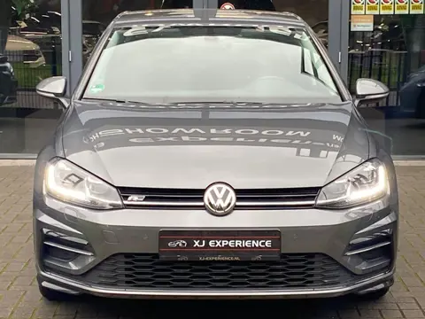 Volkswagen Golf 7.5 1.5 TSI 150PK Highline R-LINE NAVI LED