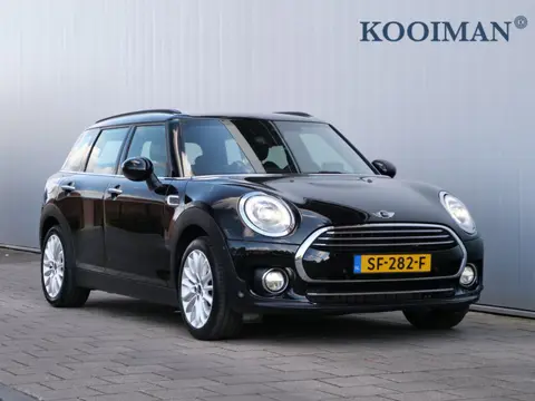 MINI Clubman 1.5 136pk Cooper Chili Serious Business Automaat Harman Kardon / Navigatie / Leder