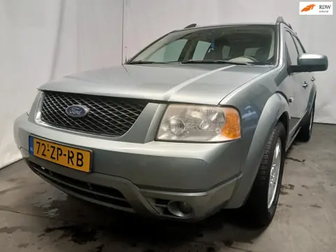 Ford FREESTILE 4WD Schade