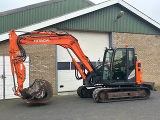 Hitachi ZX85USB-5A (bj 2014)
