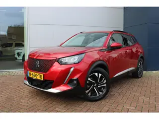 Peugeot e-2008 EV Allure Pack 50 kWh Airco Navi Camera Carplay Dealer onderhouden