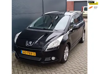 Peugeot 5008 1.6 THP GT 7p. Navigatie Panorama