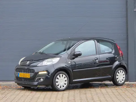 Peugeot 107 1.0 Active nap airco apk 11'2026 (bj 2012)