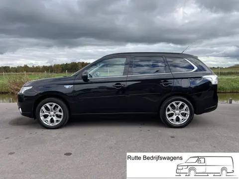 Mitsubishi Outlander 2.0 PHEV Instyle+ 1e eigenaar dealer onderhouden!