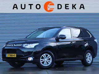 Mitsubishi Outlander 2.0 Intense Automaat *Trekhaak*Klimaatreg.*Cruisecontr.*