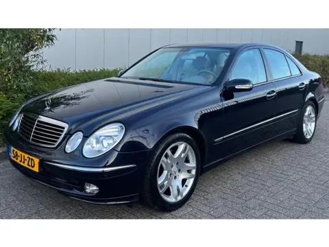 Mercedes-Benz E-klasse 320 Avantgarde 2002 NAP YOUNG TIMER ZEER MOOIE AUTO