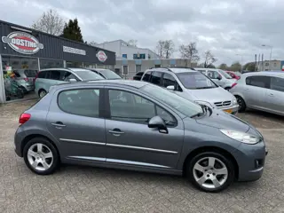 Peugeot 207 1.6 VTi Première(st-bekr,navi,clima,5drs,pdc,bj10,2399,-)