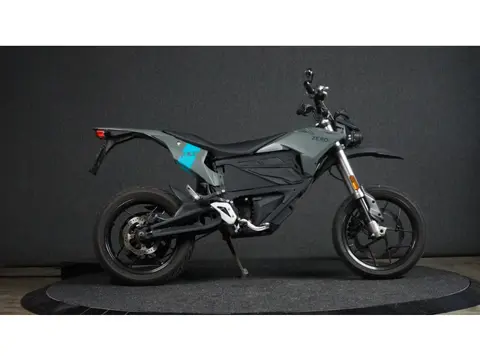zero FXS 15 kW Geschikt voor het A2 Rijbewijs! (bj 2020)