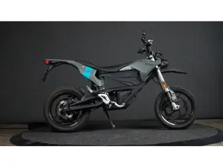 zero FXS 15 kW Geschikt voor het A2 Rijbewijs! (bj 2020)