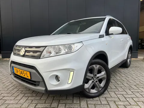 Suzuki Vitara 1.6 Exclusive '16 Clima/Lmv/Navi/Camera/Nap