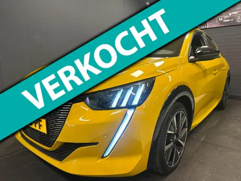 Peugeot 208 1.2 PureTech GT-Line GARANTIE 17inch CAR-PLAY CAMERA LED APK 2027 3D