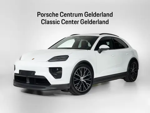 Porsche Macan 4