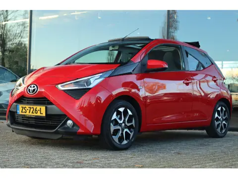 TOYOTA AYGO 1.0 VVT-i X-JOY AUT. CABRIO | CARPLAY | CAMERA | NAVI | LMV | CLIMATE