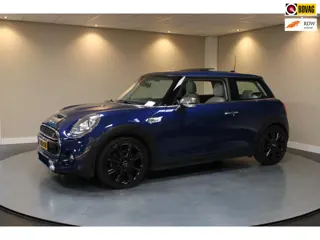 Mini Mini 2.0 Cooper S Chili Serious Business *Pano* JCW-Stuur|Leer|Stoelverw.