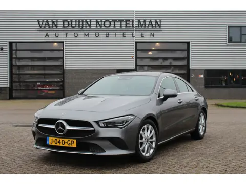 Mercedes-Benz CLA-Klasse 200 Business Solution Luxury / Panoramadak / N.A.P.