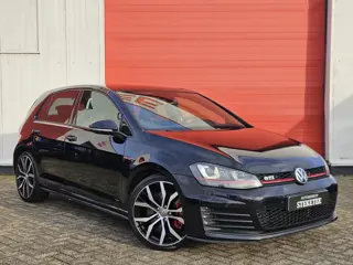 Volkswagen Golf 2.0 TSI GTI Performance | Pano | 19' Velgen