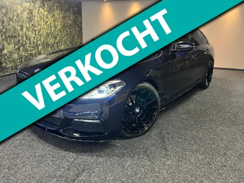 BMW 5-serie 520i High Executive-PANO-HAED UP-M PAKKET-LEER-ELC STOELEN-MEMO