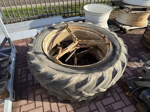 Molcon Dubbellucht Michelin Banden